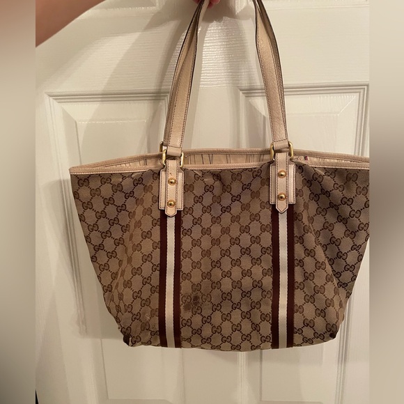 Used authentic Gucci Jolicoeur Tote Bag with CHARMs *HAS WEAR* FLAWS - Picture 14 of 15